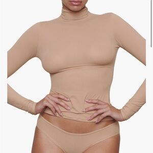 SKIMS Fits Everybody Turtleneck
